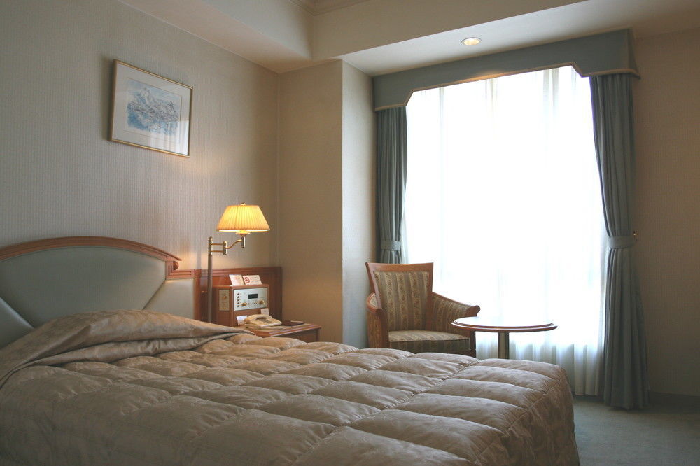 Kure Hankyu Hotel Buitenkant foto