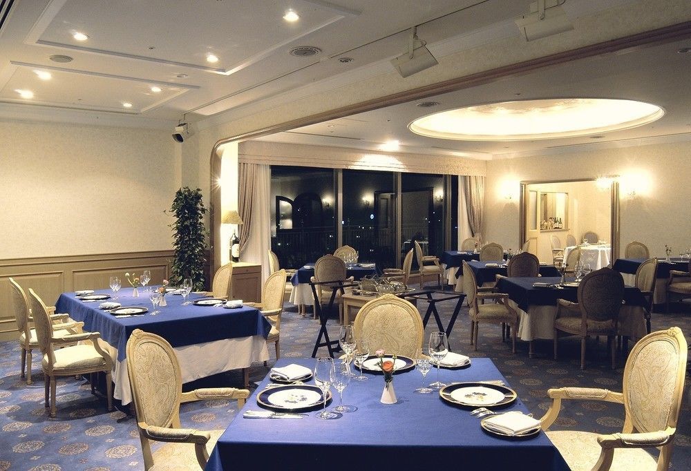 Kure Hankyu Hotel Buitenkant foto